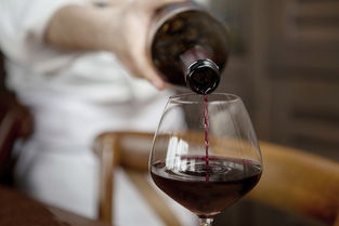 紅酒和葡萄酒有什么區(qū)別