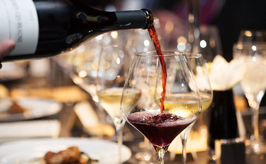 知味葡萄酒年份指南-1976